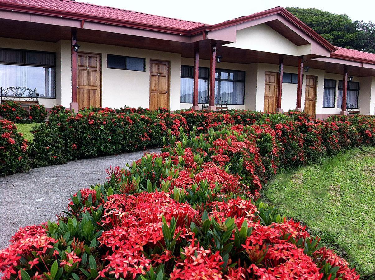 Termales Del Bosque & Hot Springs Hotel La Marina Екстериор снимка